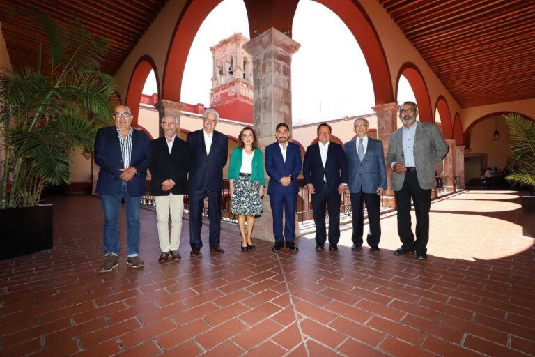 Consenso histórico entre extitulares de SDUOP en torno a Paseo 5 de Febrero