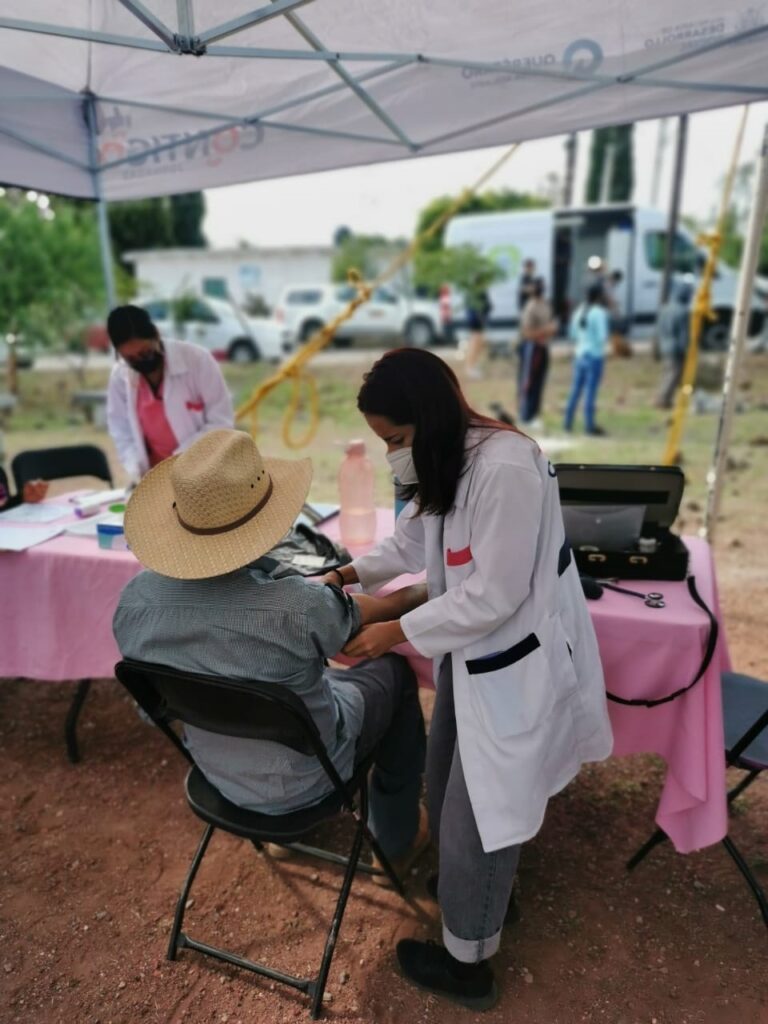 SESA lleva Feria de Salud a la comunidad de Estancia de la Rochera