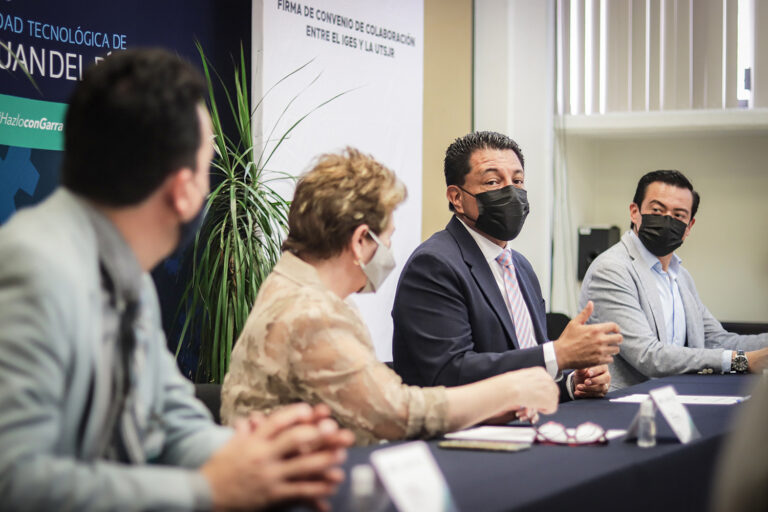 Formaliza UTSJR alianza con el IGES