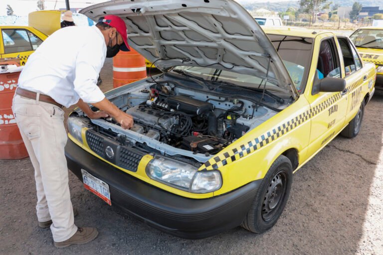 Refrendo digital y descuento del 90% para taxistas del estado: IQT