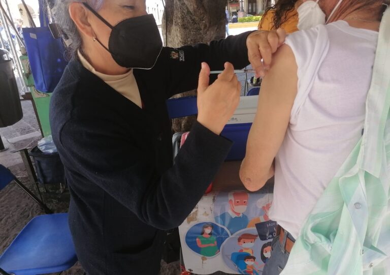 Exhorta SESA a grupos de riesgo a aplicarse la vacuna contra la Influenza