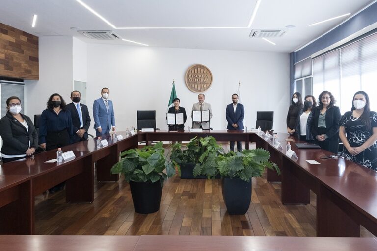 Firma SESA convenio en materia de adicciones con la Fiscalía General del Estado de Querétaro