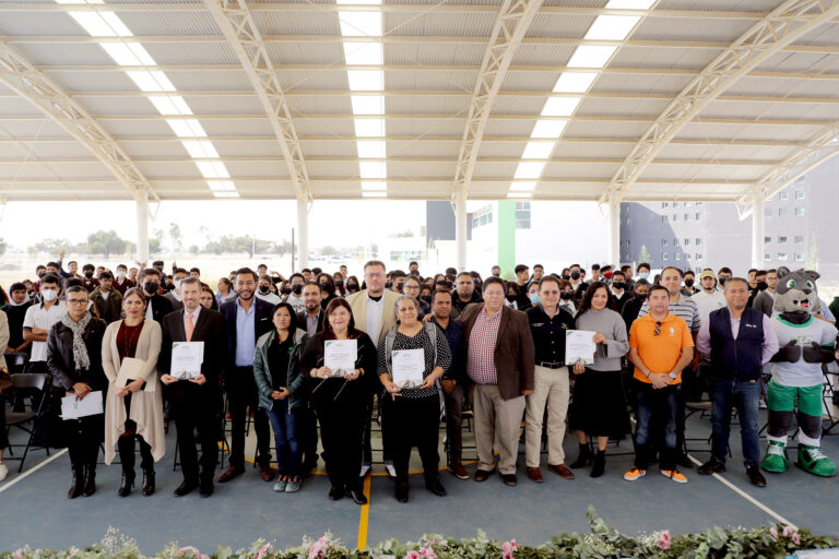 Clausura UTC la segunda edición de Club STEM