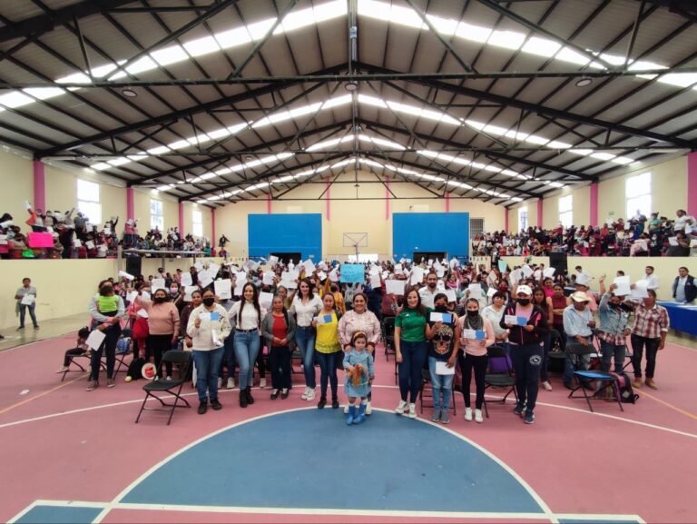 Inicia SEDESOQ entrega de apoyos de la Tarjeta Contigo