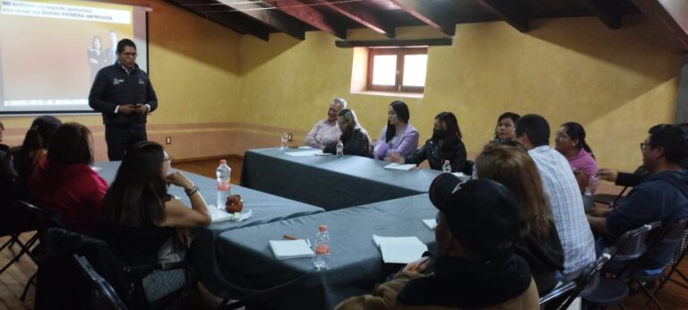 Reciben capacitación promotores turísticos de Pinal de Amoles, Amealco y San Juan del Río