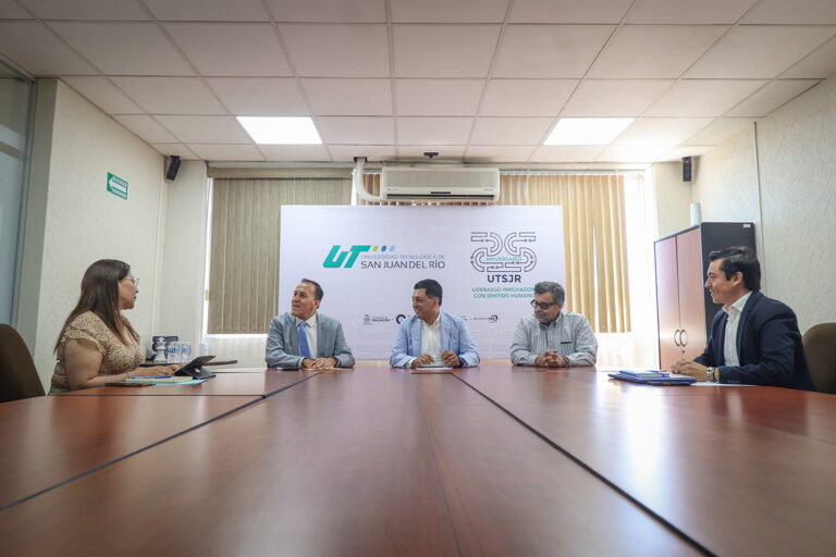 UTSJR y CETIS 142 impulsan continuidad de estudios de egresados de bachillerato