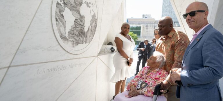 Una superviviente de la masacre de Tulsa reflexiona sobre el legado de la esclavitud en su visita a la sede de la ONU