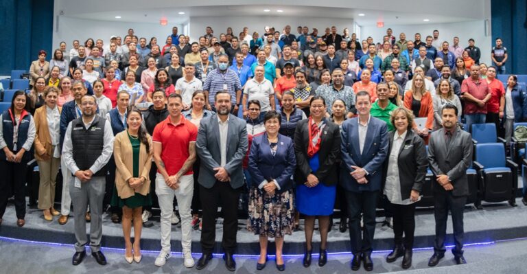 Encabeza Secretaria de Salud curso Inmovilización de pacientes y medidas de contención/sujeción mecánica