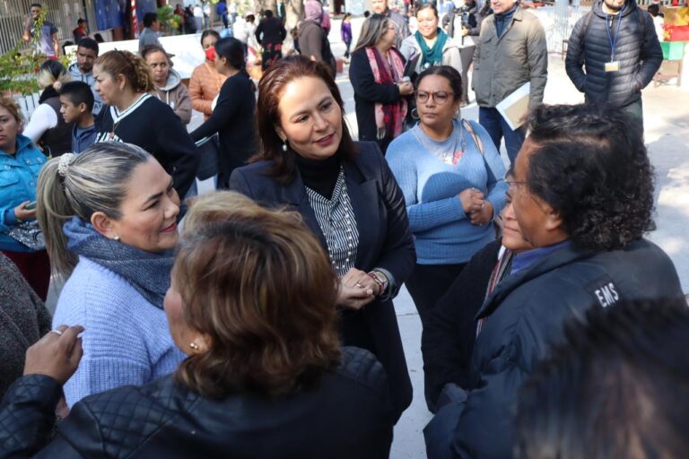 Benefician a 971 estudiantes de Santa Rosa Jáuregui con la jornada Contigo en la Escuela