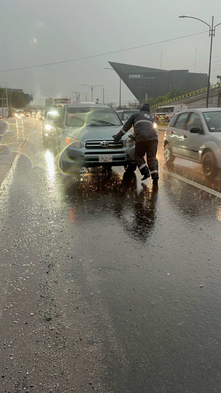 Mantiene CEPCQ trabajo coordinado para atender reportes por lluvias