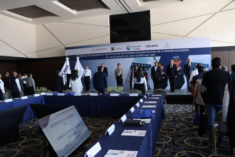 Intercambian experiencias academias de profesionalización policial de la Región Occidente en Querétaro