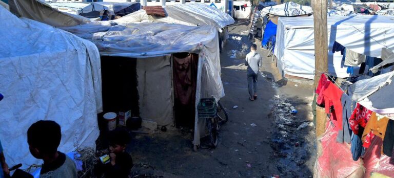 El personal de UNRWA sigue sirviendo a su comunidad en Gaza a pesar de sentirse “en la mira”