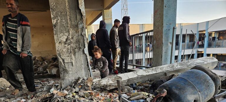 Gaza, Siria, Migrantes… Las noticias del lunes