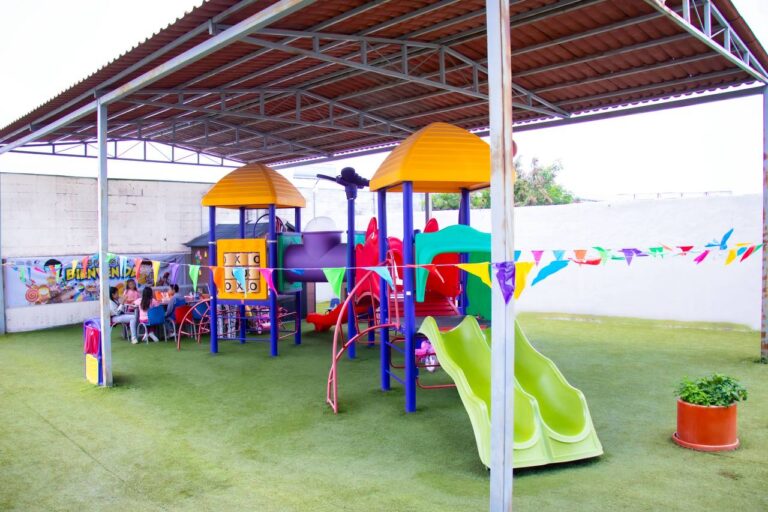 Fortalecen área lúdica del Centro de Justicia para las Mujeres en Querétaro