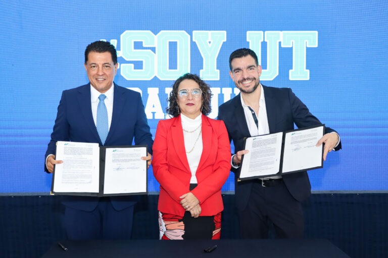 UT San Juan y Tribuu Technologies fortalecen empleabilidad de egresados