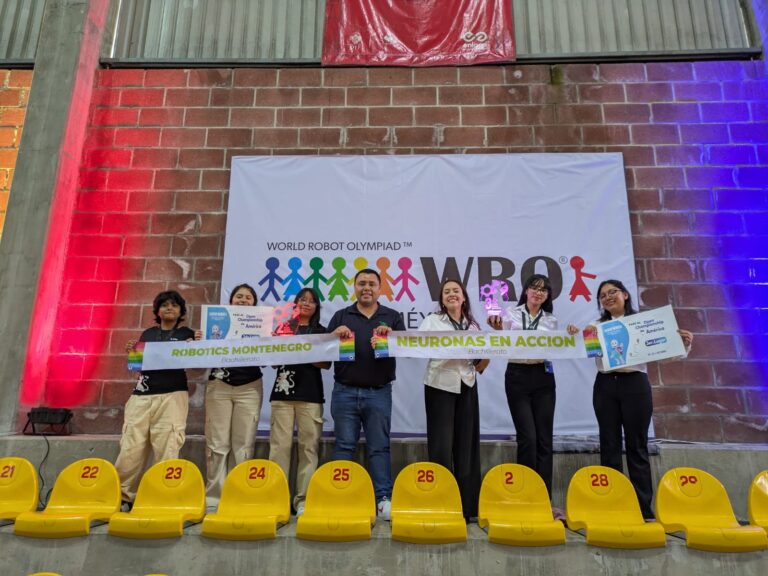 Estudiantes de CECyTEQ avanzan a la fase internacional del World Robot Olympiad 2025
