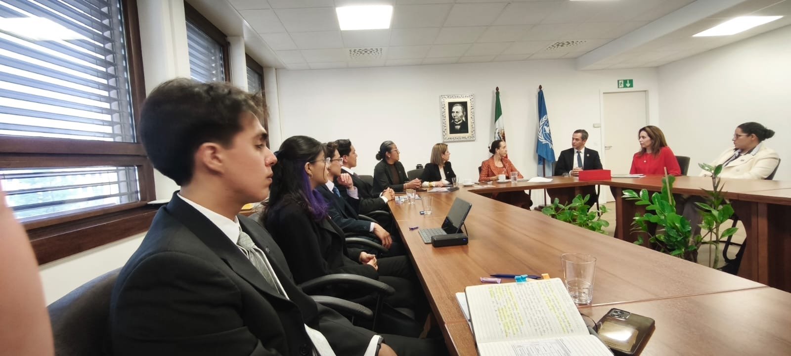 Alumnos del CECyTEQ presentan proyecto sostenible ante la ONU